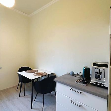 2 Schlafzimmer Waschenspuelmaschine ドゥイスブルグ エクステリア 写真